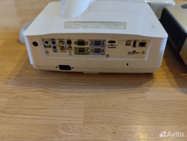 Проекторы, много разных