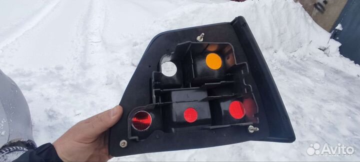 Задний фонарь golf 2 левый