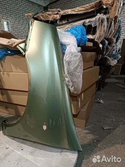 Крыло калина левое цвет светло зелёный 322