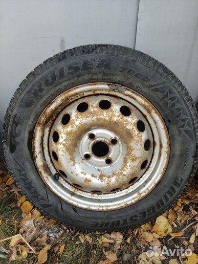 Bridgestone Ice Cruiser 7000 185/65 R15