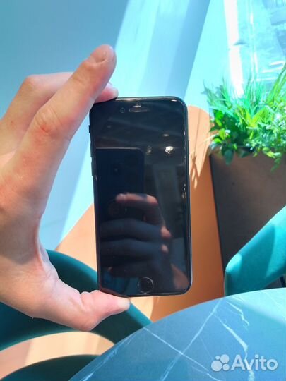 iPhone SE (2022), 128 ГБ