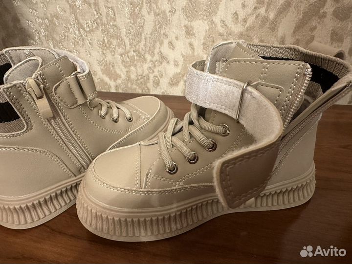 Ботинки демисезонные для девочки новые 30 размер