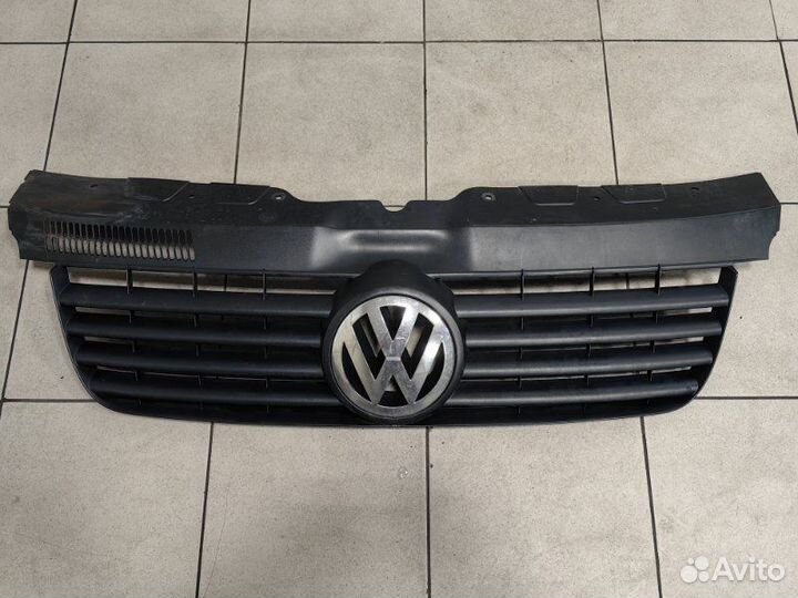 Решетка радиатора Volkswagen Transporter T5