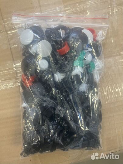 Набор пластмассовых изделий Ваз