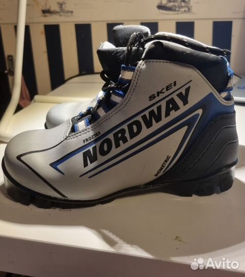 Лыжные ботинки детские 33 размер nordway