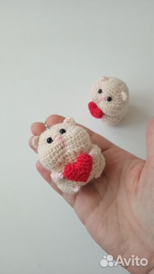 Брелок хомяк с сердечком