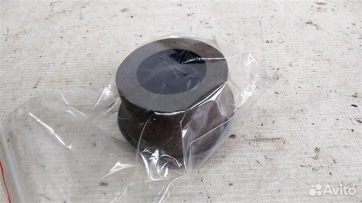 Опора двс передняя (подушка) Audi A6 C4 94-97г