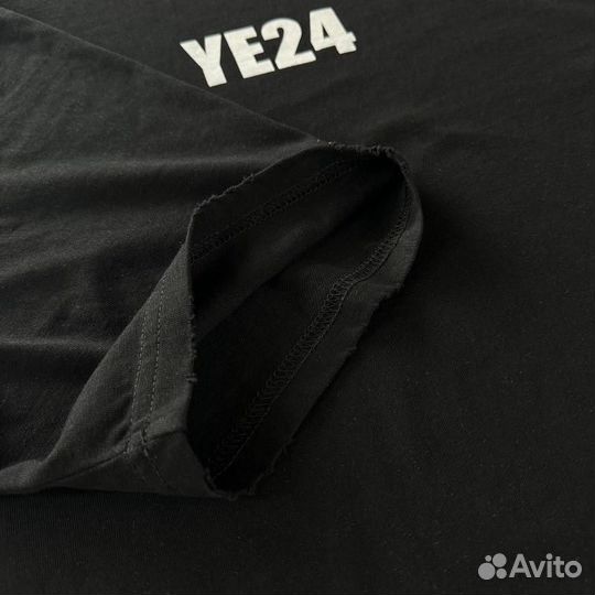 Футболка YE24 оверсайз