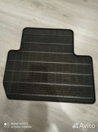 Автомобильные коврики резиновые