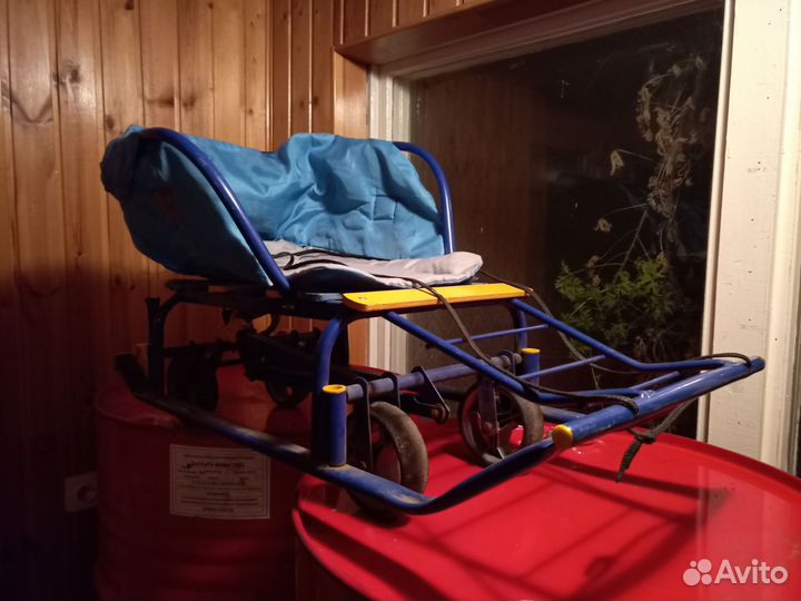 Детские санки с колесами