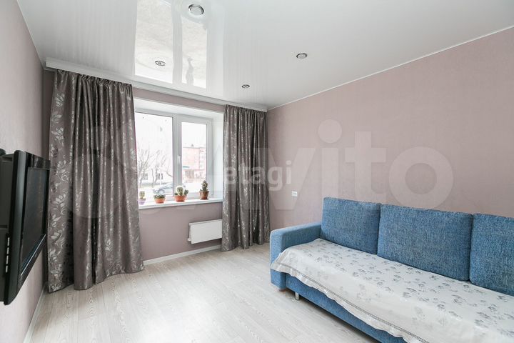 2-к. квартира, 51 м², 1/9 эт.