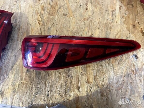 Фонарь задний правый дорест Kia Sportage 4