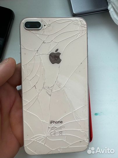 iPhone 8 Plus, 64 ГБ