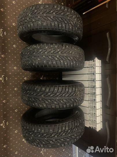 Nokian Tyres Hakkapeliitta 9 SUV 215/65 R16 102