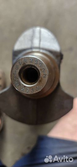 Коленчатый вал g4kh