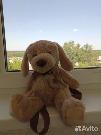 Плюшевая собачка-рюкзак