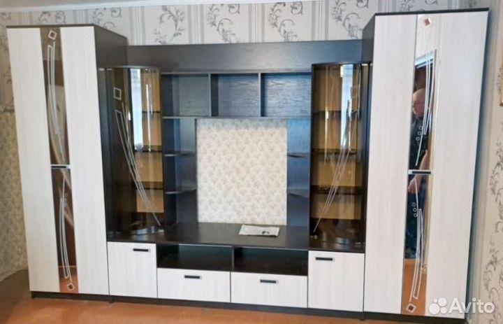 Гостиная Венеция Венге/Сосна лоредо