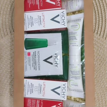Набор уходовой косметики Vichy и Bioderma