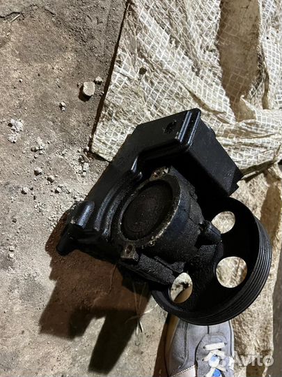 Рулевая рейка Насос гур на пежо 206