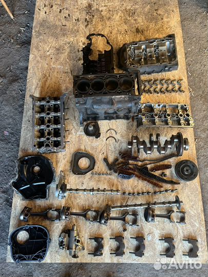 Двигатель в разборе 1.8 TSI