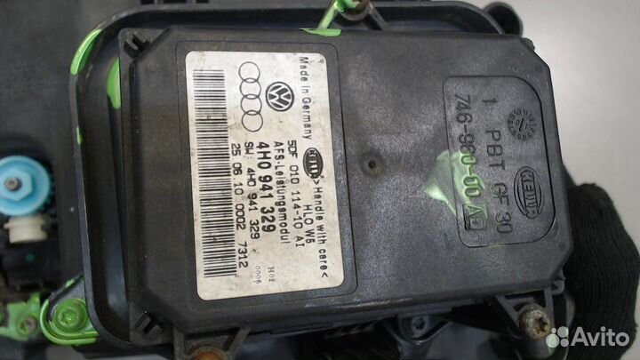 Фара (передняя) Volkswagen Touareg, 2011