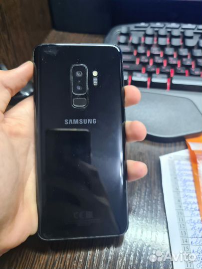 Телефон Samsung Galaxy s9 plus