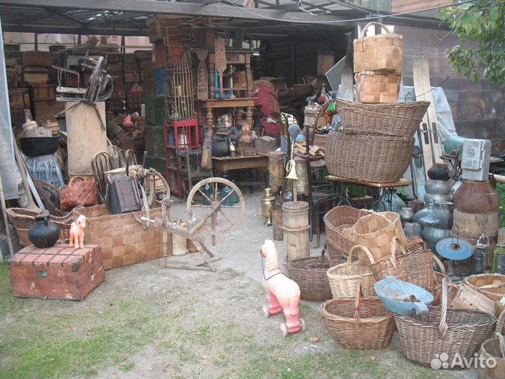 Кадки старинные деревянные бочки