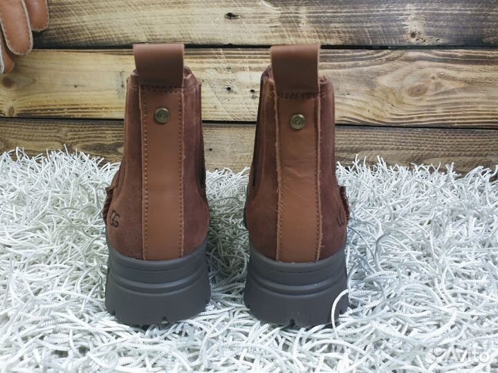 Ботинки UGG женские
