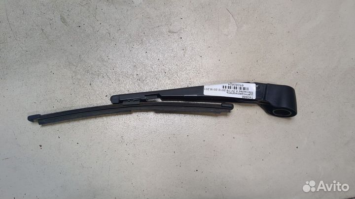 Щеткодержатель Mercedes A W176, 2014