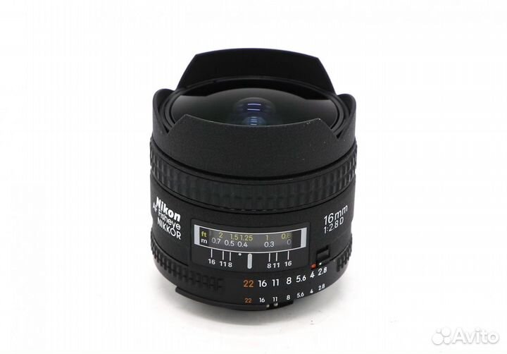 Nikon 16mm f/2.8D AF Fisheye-Nikkor