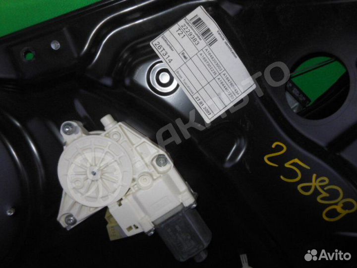 Стеклоподъемник задний правый Mercedes-Benz M W164