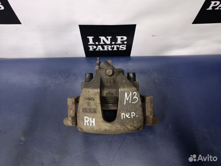 Суппорт передний правый Mazda 3 Bk 1.6 2003-2009