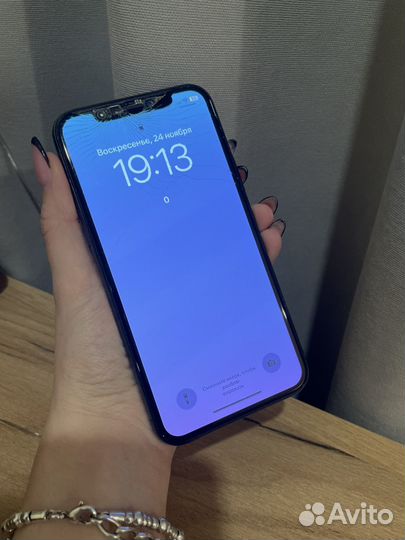 iPhone 11 Pro, 64 ГБ