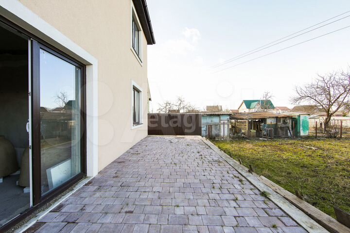 Коттедж 169,6 м² на участке 7,3 сот.