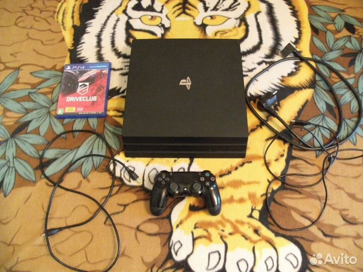 Sony PS4 pro 1 TB памяти и 143 игры навсегда