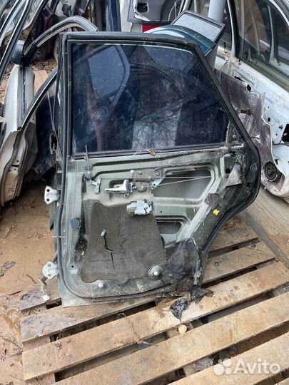 Дверь задняя правая volvo s40