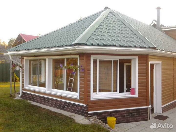 Пластиковые окна на дачу и в дом с отделкой