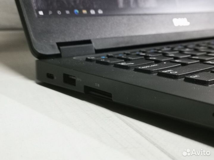 Dell latitude 5490/i5-7300u/8GB/256 SSD