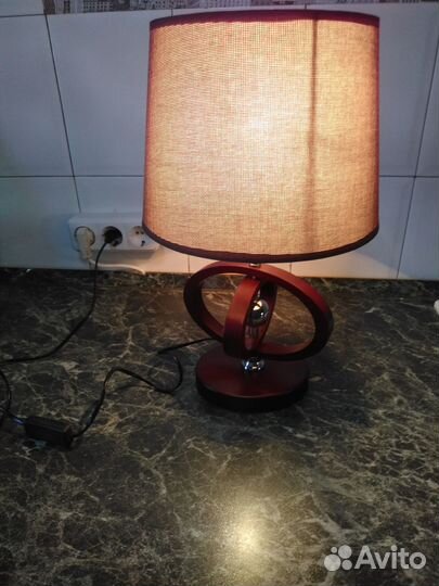 Лампа и светильник