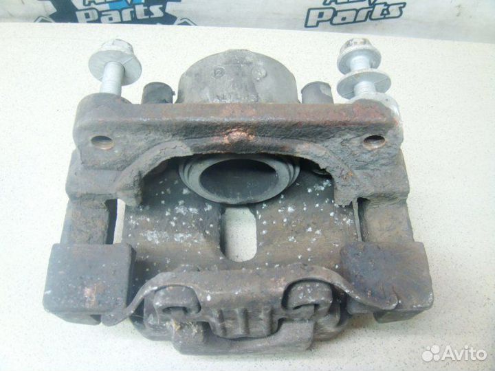 Суппорт тормозной передний правый Bmw 5 F10