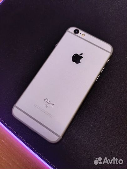 iPhone 6S, 64 ГБ