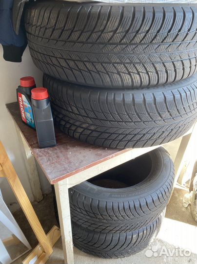 Bridgestone Blizzak LM-001 225/60 R18 104H