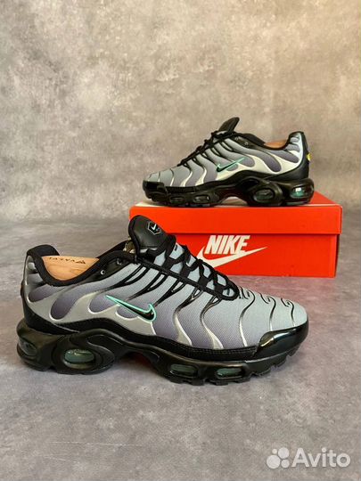 Кроссовки Nike Air Max Tn Plus