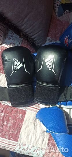 Боксерские перчатки 14 oz бу