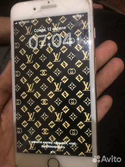 Телефон iPhone 8 plus