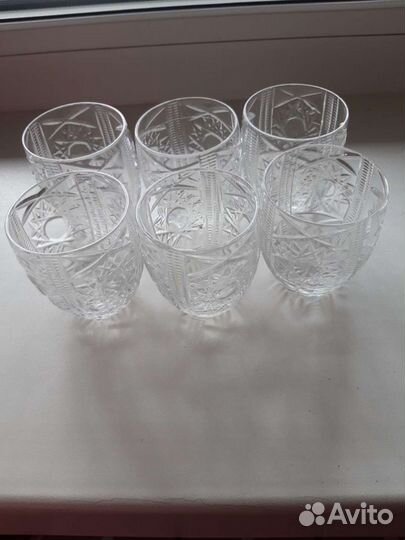 Хрустальные рюмки