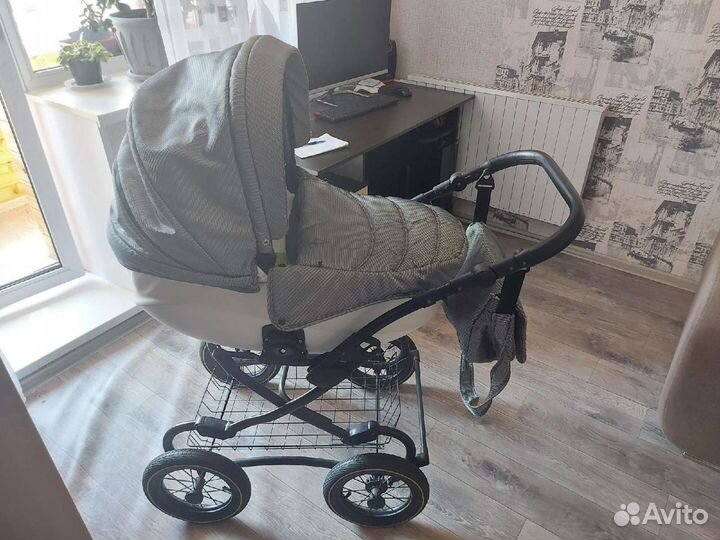 Коляска zippy 2 в 1