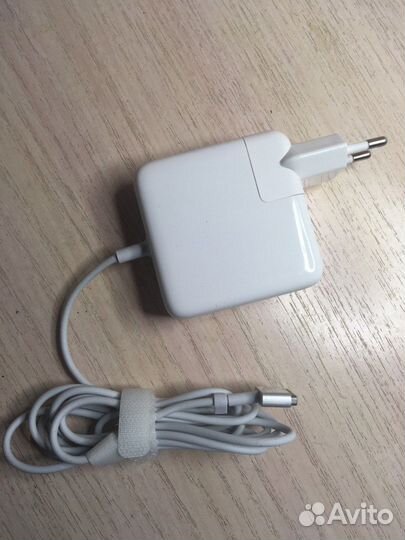 Зарядка для macbook MagSafe air/pro