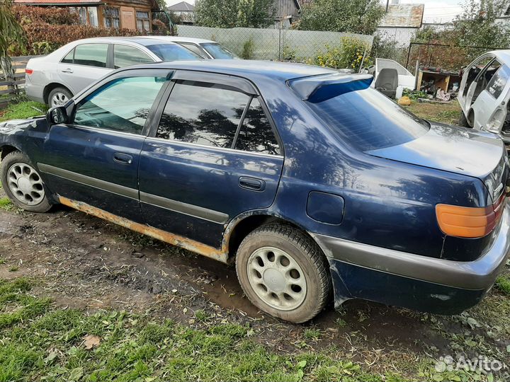 Toyota corona premio ST210 в разбор