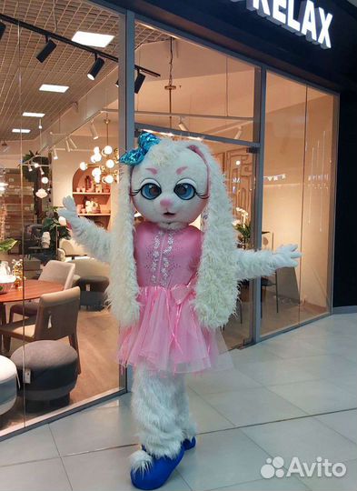 Красивая Зайка ростовая кукла, четыре костюмчика